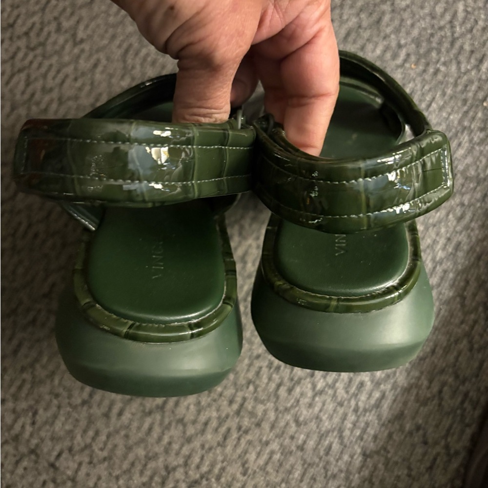 Vince Fresca Sandal in Olive Green Croc-Print Leather Women’s 7.5 - Picture 10 of 16